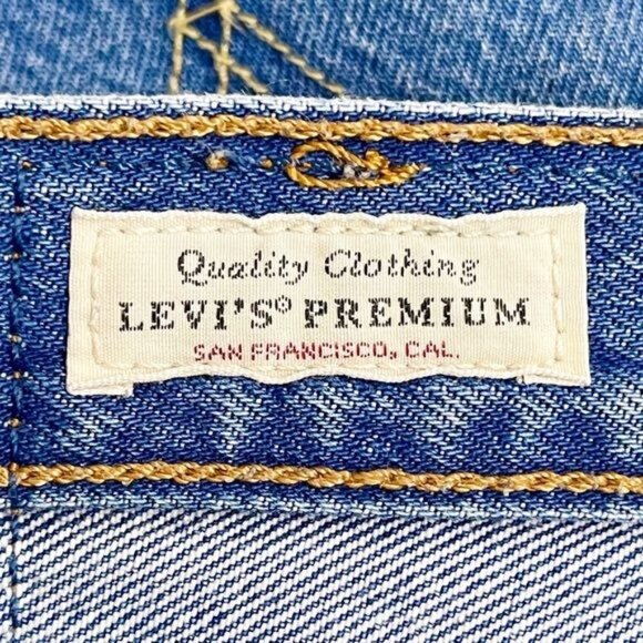 Levi's 501 premium High waisted Raw hem denim Shorts size 27 - Picture 7 of 9